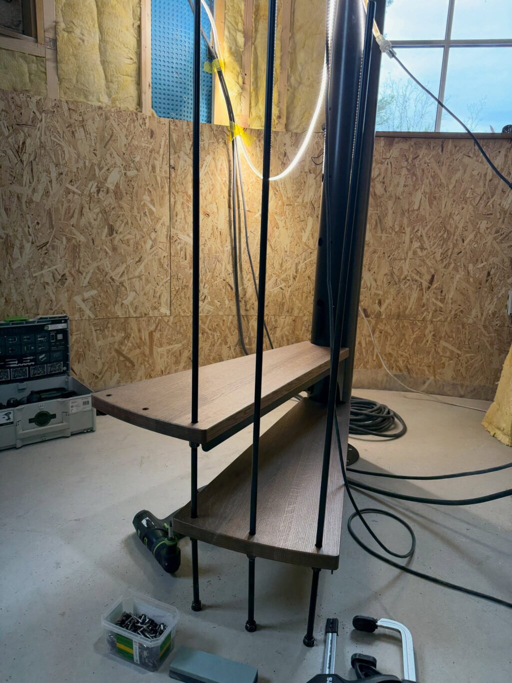 Instagram post from hantverkarbroderna. This post is in position 11.