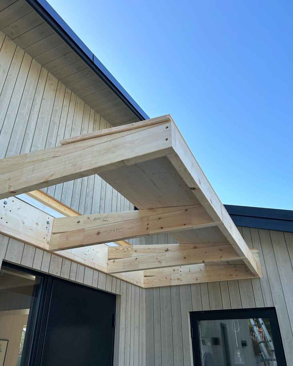 Instagram post from hantverkarbroderna. This post is in position 3.